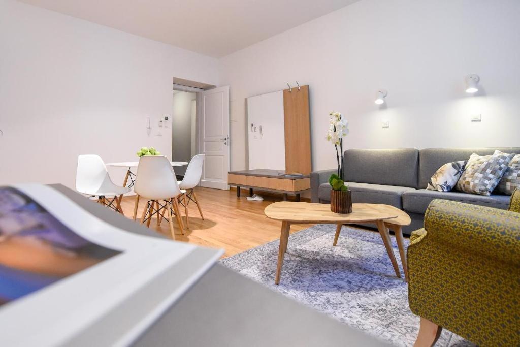 City Centre Chic Apartment Ljubljana 2/4 Exterior photo